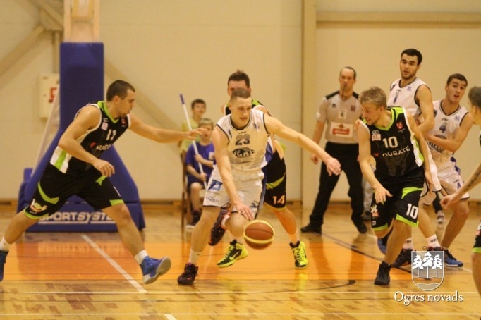 BK "Ogre" rezultatīvā cīņā pieveic bukus