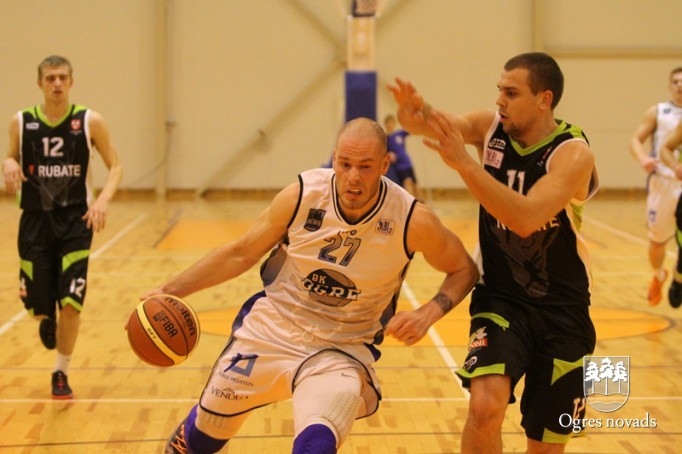 BK "Ogre" rezultatīvā cīņā pieveic bukus