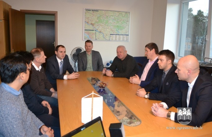Ogrē ierodas basketbola kluba ģenerālsponsori no Dienvidkorejas
