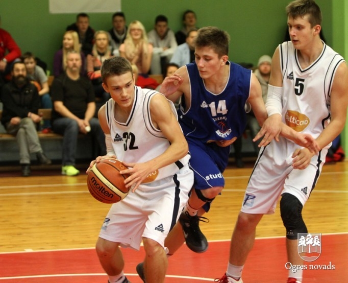 Ogres basketbolistiem bronza starptautiskā turnīrā