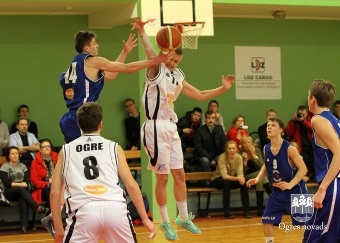 Ogres basketbolistiem bronza starptautiskā turnīrā