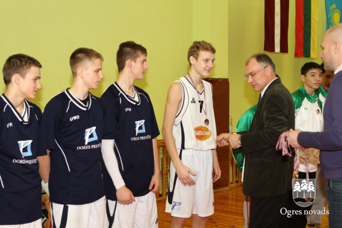 Ogres basketbolistiem bronza starptautiskā turnīrā