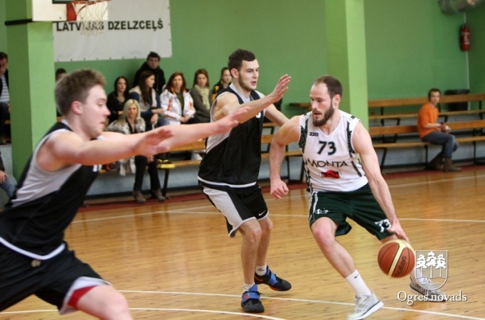 Novada basketbola čempionātā sīva cīņa par līderu godu