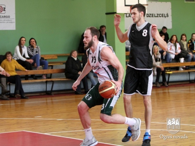 Novada basketbola čempionātā sīva cīņa par līderu godu