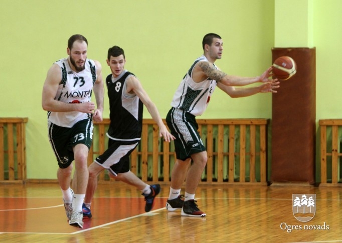 Novada basketbola čempionātā sīva cīņa par līderu godu