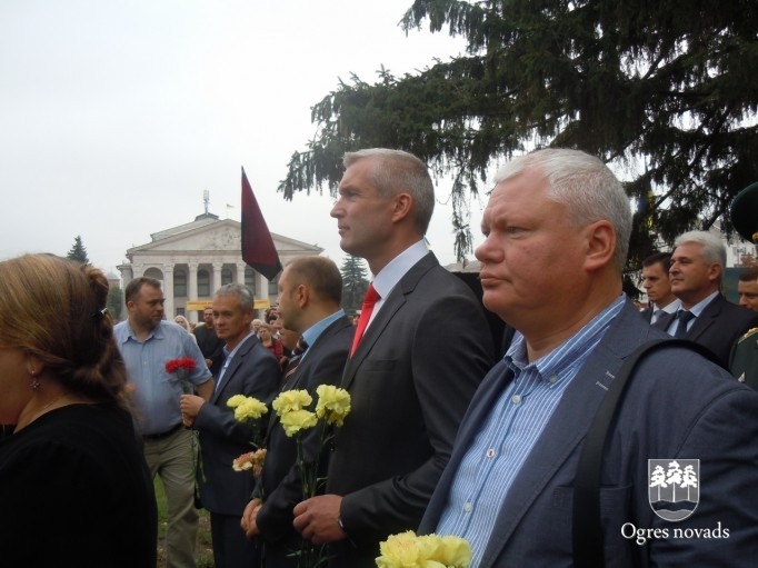 Bērni no Čerņigovas pošas ceļā uz vides nometni Ogrē