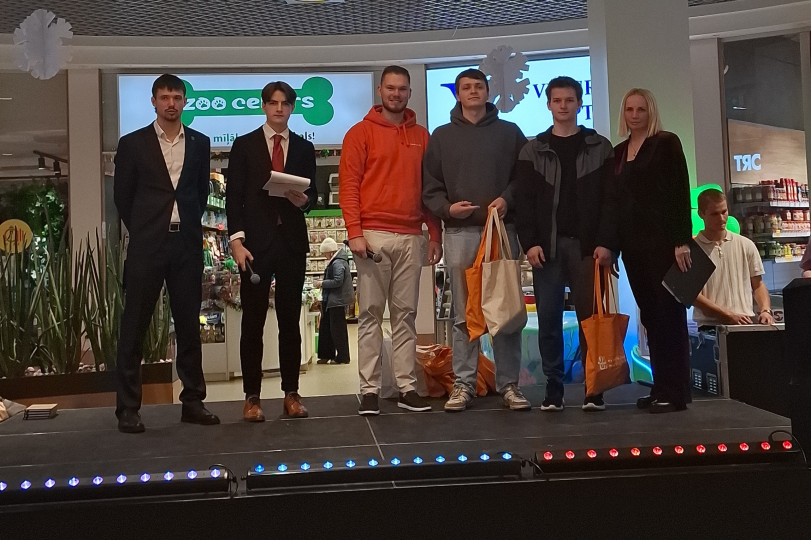 CITS BAZĀRS 2026 OGRĒ noskaidroti labākie skolēnu mācību uzņēmumi