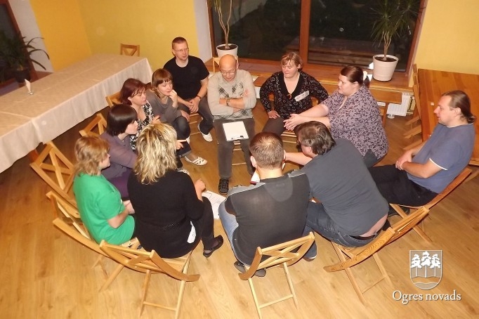 Projekta ietvaros pašvaldību darbinieki gūst jaunas iemaņas
