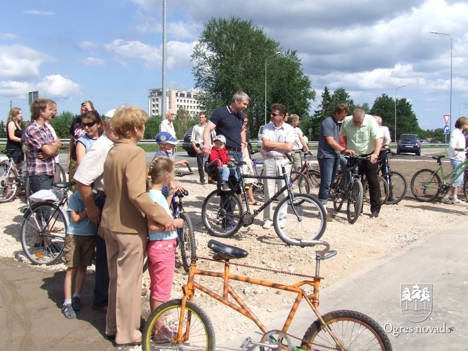 Ogrē jauns veloceliņš