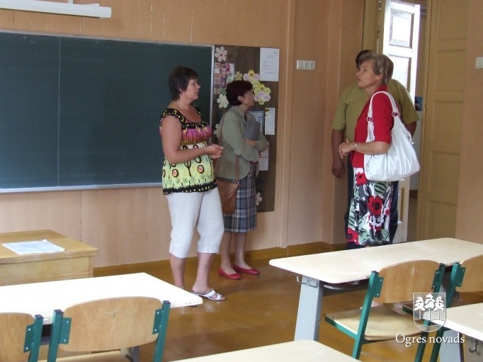Pirms jaunā mācību gada iepazīstas ar skolās paveikto