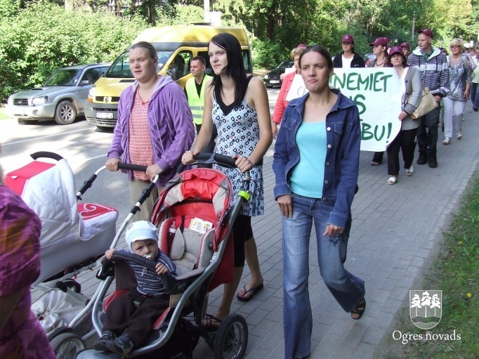 Ogres rajona slimnīca piedalās protesta akcijā