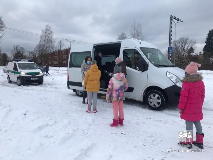 Brīvpusdienu mērķis ir atvieglot vecāku ikdienu