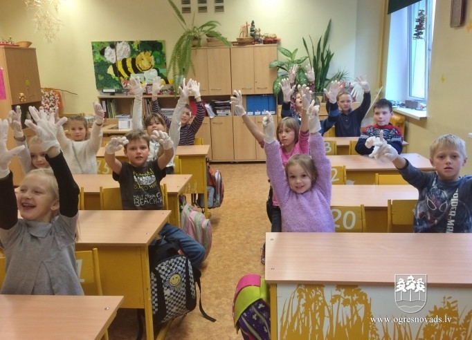 Kustības  „Food Revolution” vēstnese Ogres sākumskolā