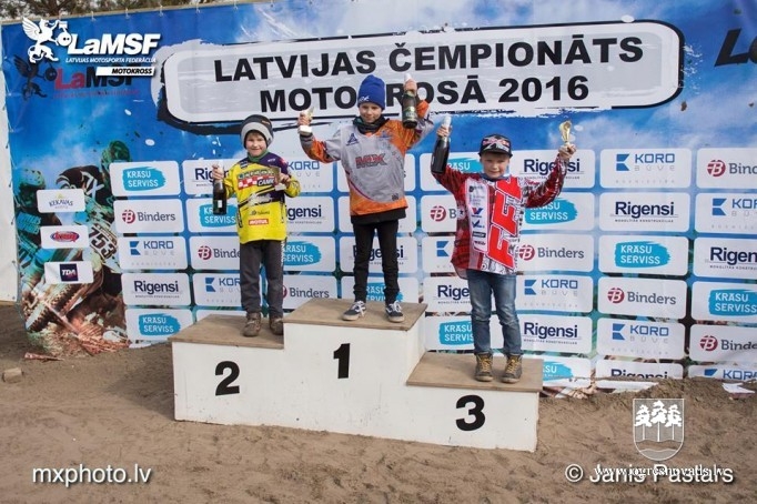 Ogrēnietis Gaļcins motokrosa sezonu sāk ar 2.vietu Liepājā