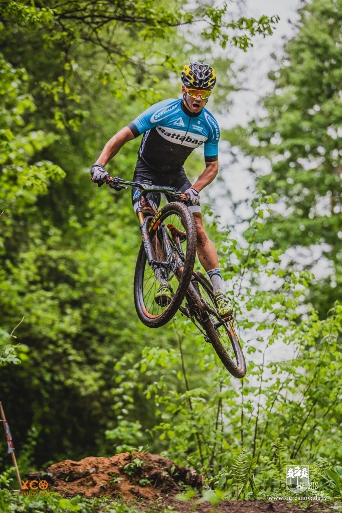 Dabas parkā “Zilie kalni” noslēdzies MTB XCO seriāla “Gruzis acī” otrais posms
