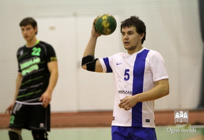 HK "Ogre" uzvar "Jūrmalas Sportu"