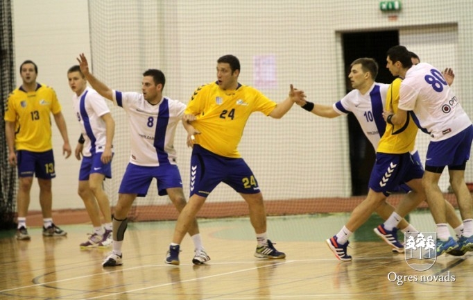 Ogres handbolisti uzvar Latvijas čempionus