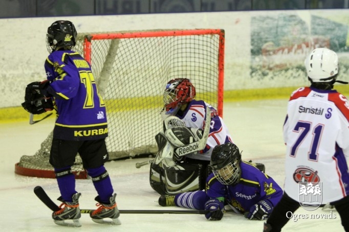 Jaunie Ogres hokejisti – Latvijas čempionāta līderi