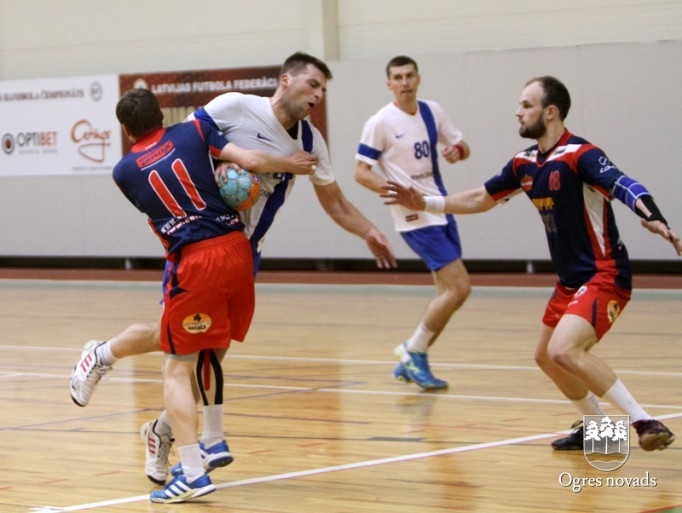 Šovakar Ogres handbolistiem finālsērijas trešais mačs