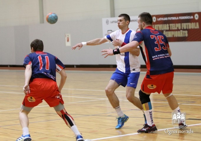 Šovakar Ogres handbolistiem finālsērijas trešais mačs