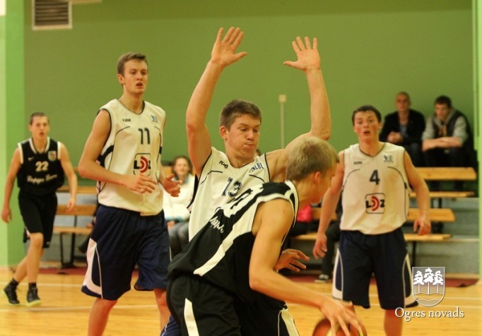 Jauno sezonu Latvijas Basketbola līgas 2. divīzijā uzsākusi Ogres Basketbola skolas komanda
