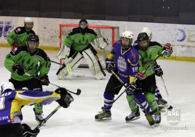 "Ogre Juniors" hokejistiem 3.vieta Rīgas Kausā un cīņa par Latvijas bronzu