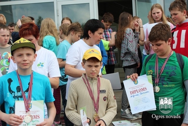 Ogrēniešiem četras medaļas Rēzeknes peldēšanas čempionātā