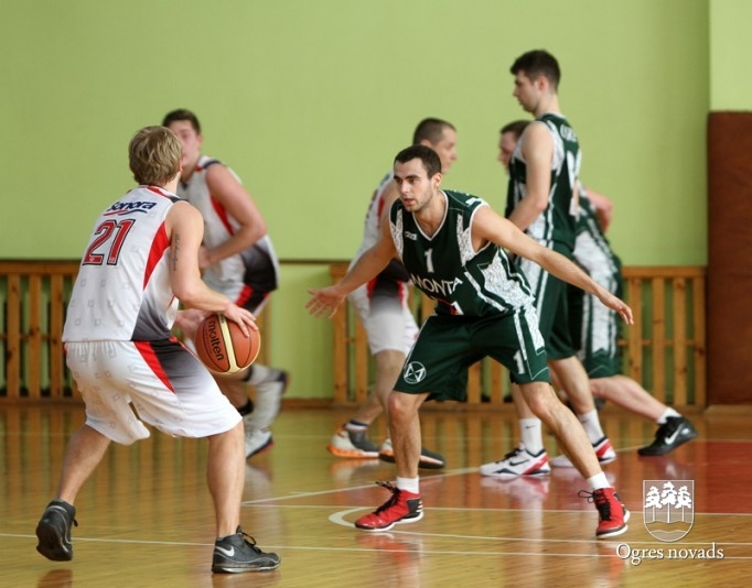 Noticis novada čempionāts distanču slēpošanā