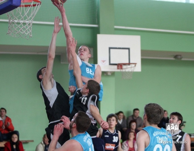 Novada basketbola čempionāta pirmo spēļu rezultāti