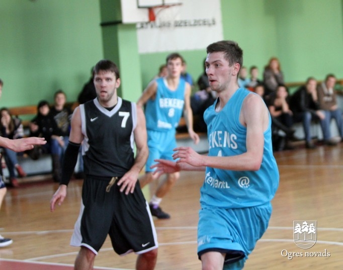 Novada basketbola čempionāta pirmo spēļu rezultāti