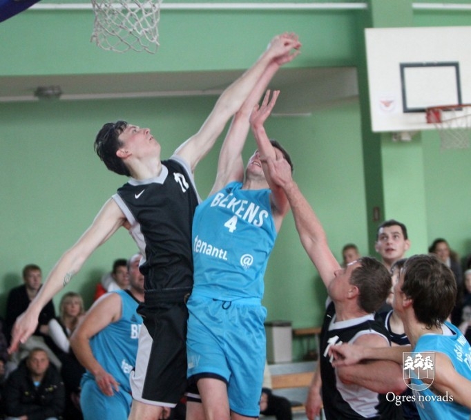 Novada basketbola čempionāta pirmo spēļu rezultāti