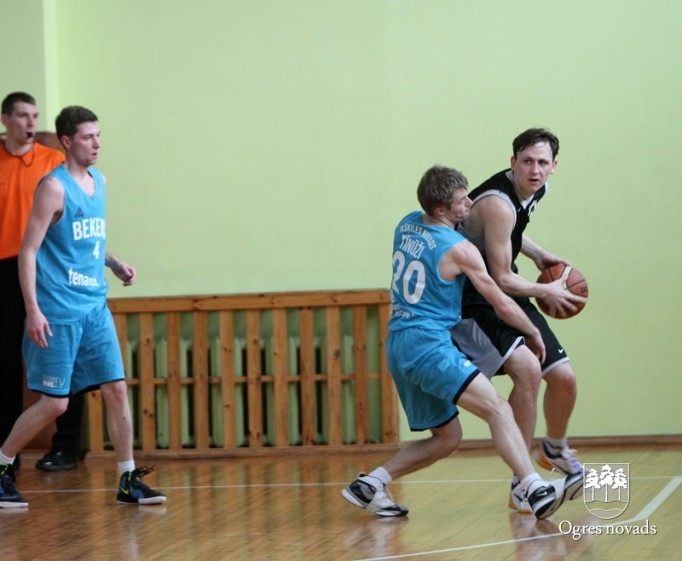 Novada basketbola čempionāta pirmo spēļu rezultāti