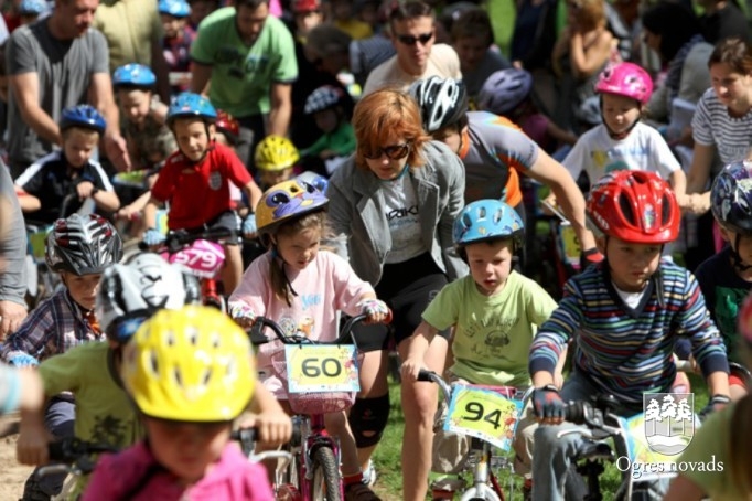 SPORT2000 Ogres un Ikšķiles tūrisma attīstības aģentūras tautas velobrauciens