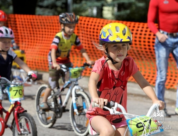 SPORT2000 Ogres un Ikšķiles tūrisma attīstības aģentūras tautas velobrauciens