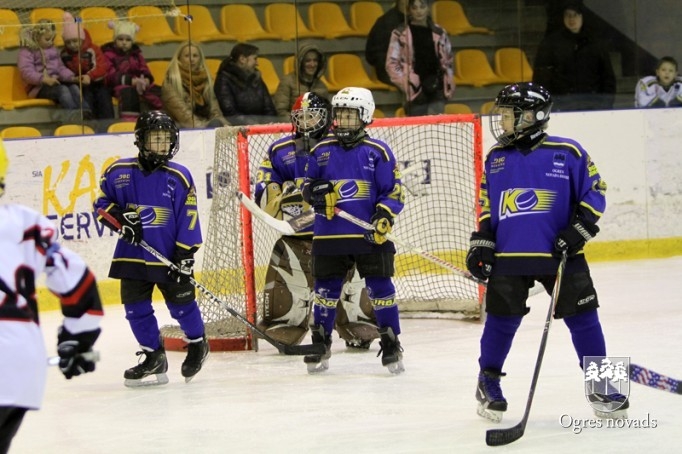 Hokeja komanda "Ogre Juniors 2" debitē Latvijas čempionātā