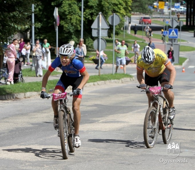SPORT2000 Ogres un Ikšķiles tūrisma attīstības aģentūras tautas velobrauciens