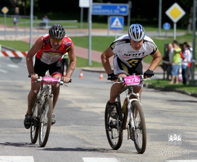 SPORT2000 Ogres un Ikšķiles tūrisma attīstības aģentūras tautas velobrauciens