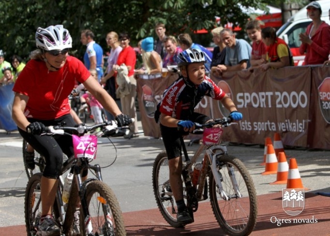 SPORT2000 Ogres un Ikšķiles tūrisma attīstības aģentūras tautas velobrauciens