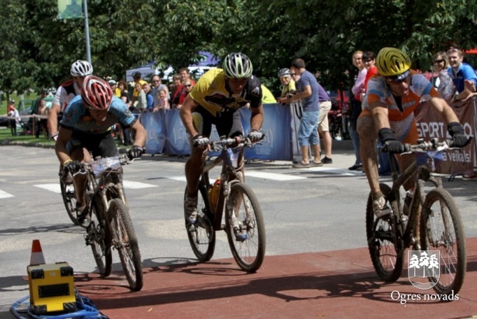 SPORT2000 Ogres un Ikšķiles tūrisma attīstības aģentūras tautas velobrauciens