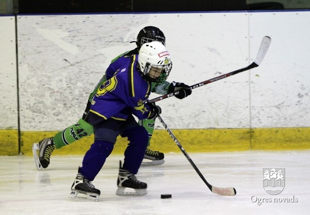 "Ogre Juniors" visjaunākie hokejisti - starp Latvijas čempionāta līderiem