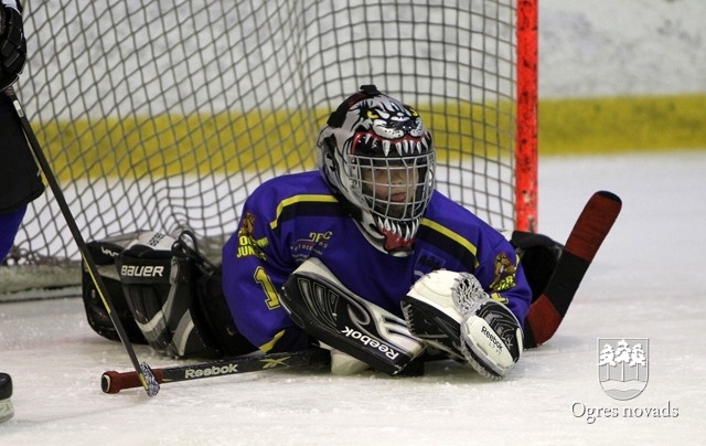 "Ogre Juniors" visjaunākie hokejisti - starp Latvijas čempionāta līderiem