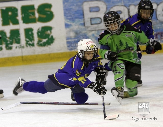 "Ogre Juniors" visjaunākie hokejisti - starp Latvijas čempionāta līderiem