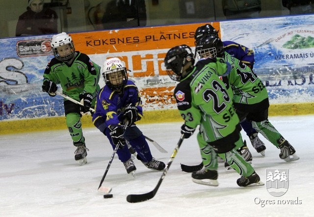 "Ogre Juniors" visjaunākie hokejisti - starp Latvijas čempionāta līderiem