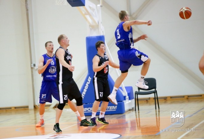 Ogres basketbola izlase ar uzvaru sāk atlases turnīru