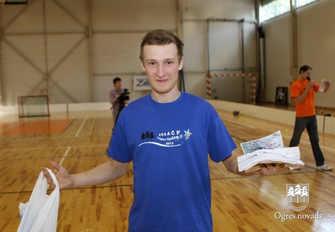 Noslēdzies novada čempionāts florbolā