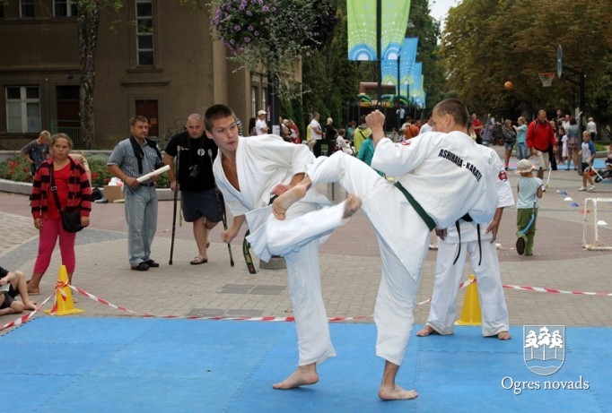 Ogres sporta svētki Brīvības ielā 2011. gadā