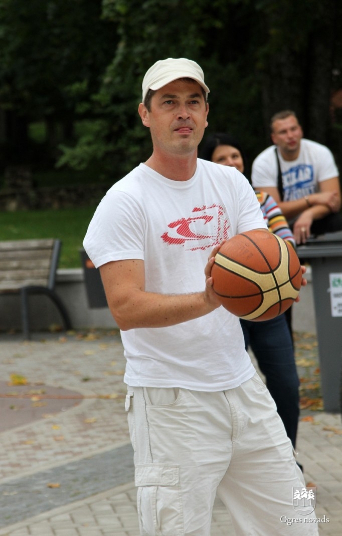 Ogres sporta svētki Brīvības ielā 2011. gadā