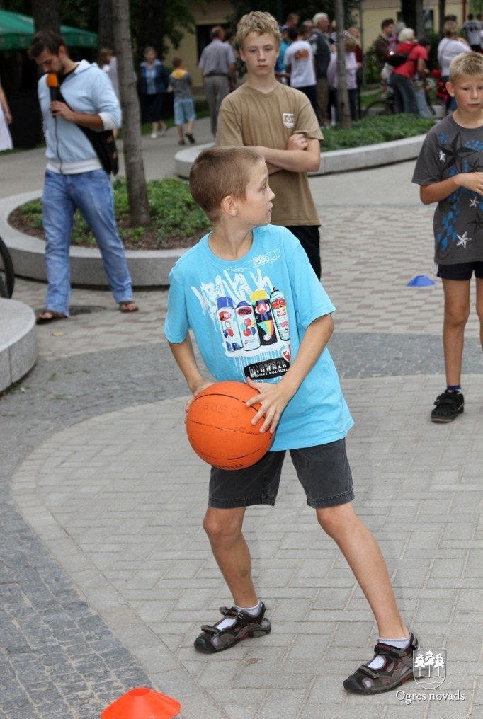 Ogres sporta svētki Brīvības ielā 2011. gadā