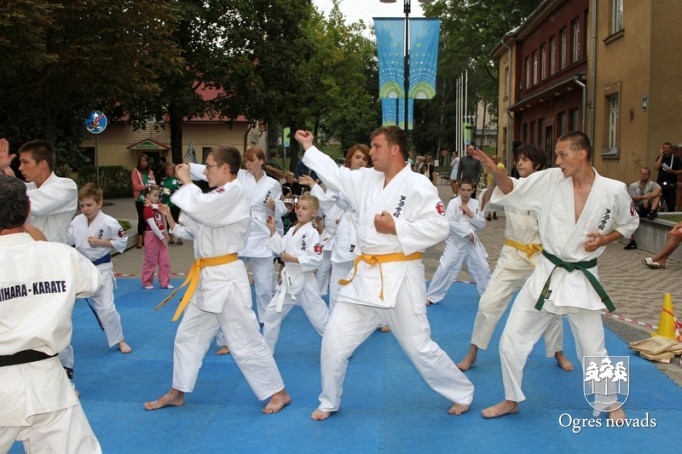 Ogres sporta svētki Brīvības ielā 2011. gadā