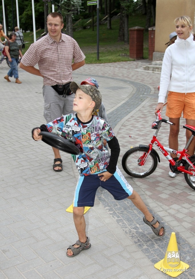 Ogres sporta svētki Brīvības ielā 2011. gadā